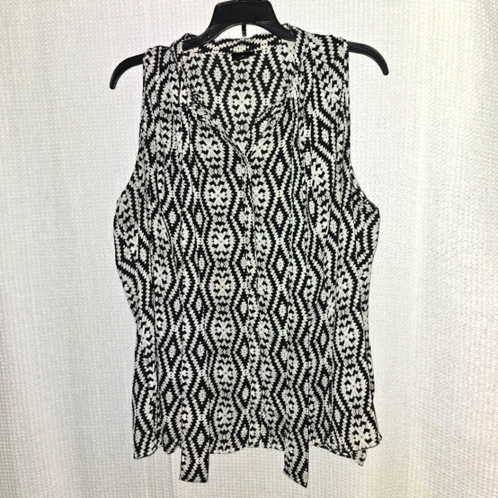 Worthington Black and White Patterned Sleeveless Top Neck Tie Adjustable Sz. XL